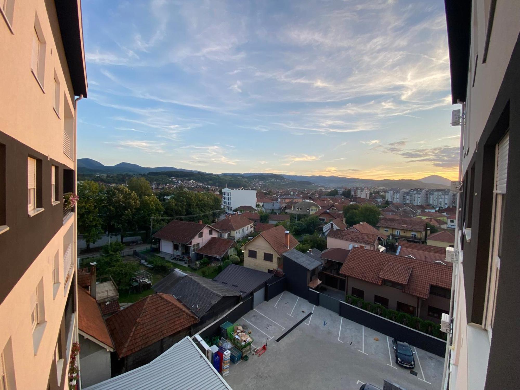 Cool Apartments With Free Parking Чачак Екстер'єр фото